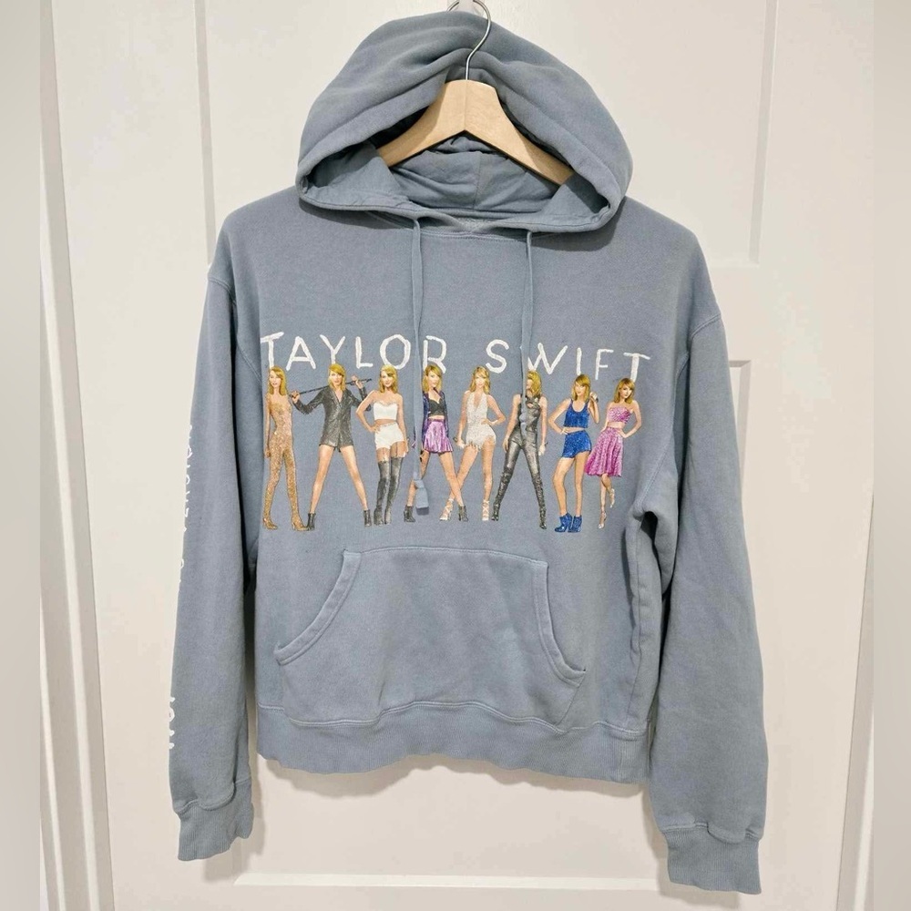 Taylor Swift 1989 Taylor's VersionEras Blue Hoodie ~ Size Small
